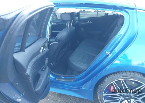 2023 Kia Stinger Gt2 z USA, uszkodzony, nr VIN KNAE55LC8P6129134